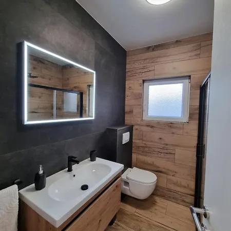 Lovre Apartment *