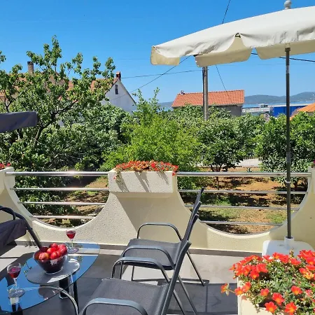 Lovre Apartment Zadar