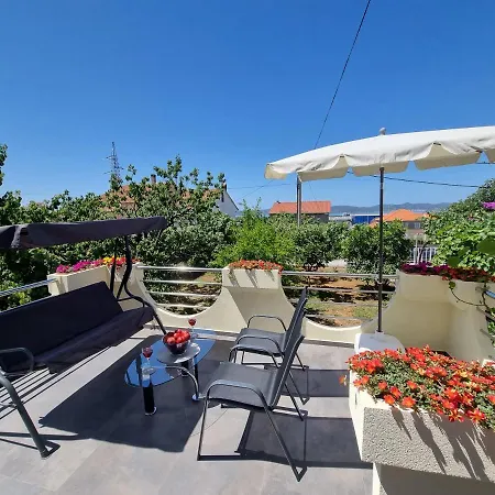 Apartment Lovre
